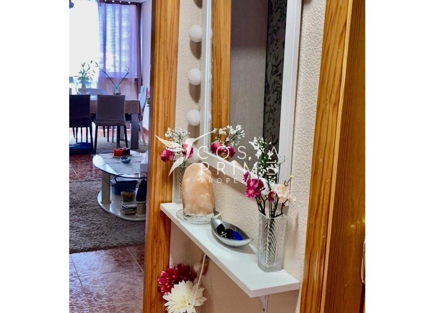 Resale - Apartment / Flat - Benidorm