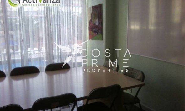 Resale - Apartment / Flat - Benidorm