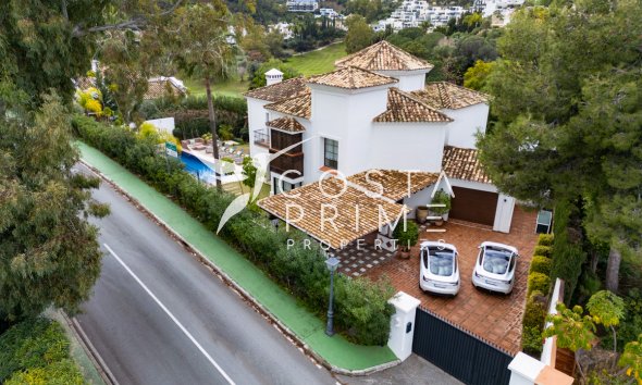 Nowy budynek - Szalet - Benahavís