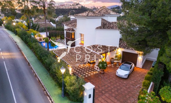 Nowy budynek - Szalet - Benahavís