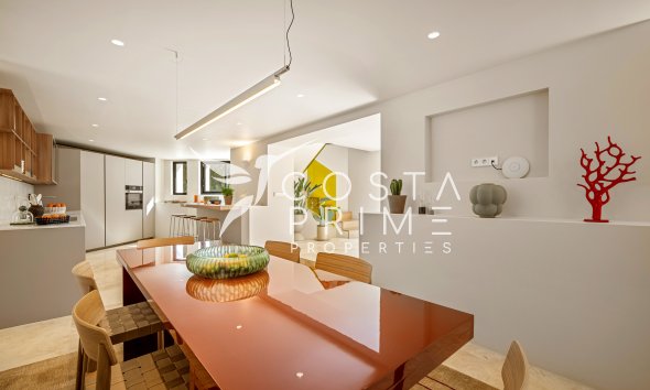 Nowy budynek - Szalet - Marbella