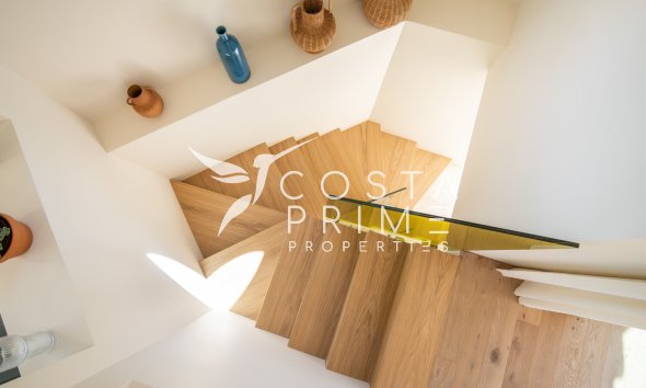 Nowy budynek - Szalet - Marbella