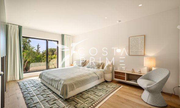 Nowy budynek - Szalet - Marbella