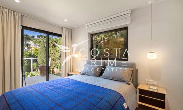 Nowy budynek - Szalet - Marbella