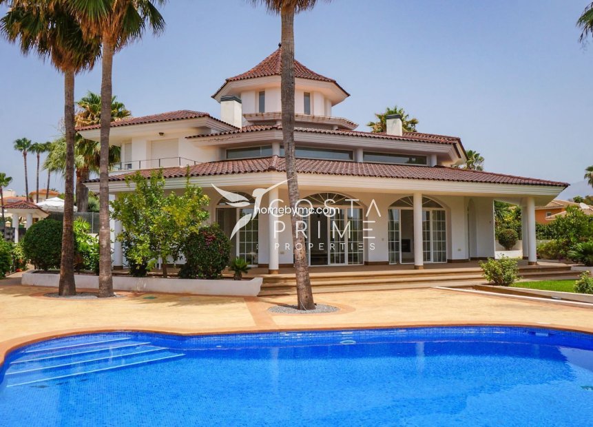 Újraértékesítés - Villa  - Alfas del Pí