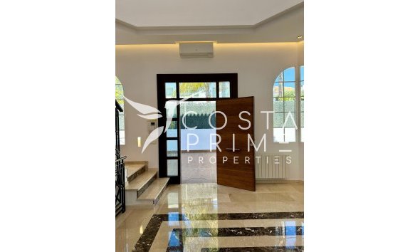 Újraértékesítés - Villa  - Alfas del Pí