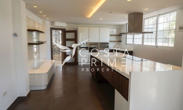 Újraértékesítés - Villa  - Alfas del Pí