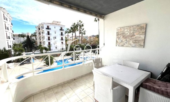 Wynajem długoterminowy - Mieszkanie w Bloku - Albir