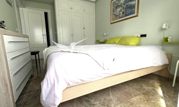 Wynajem długoterminowy - Mieszkanie w Bloku - Albir