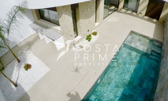 Nowy budynek - Szalet - Heredades