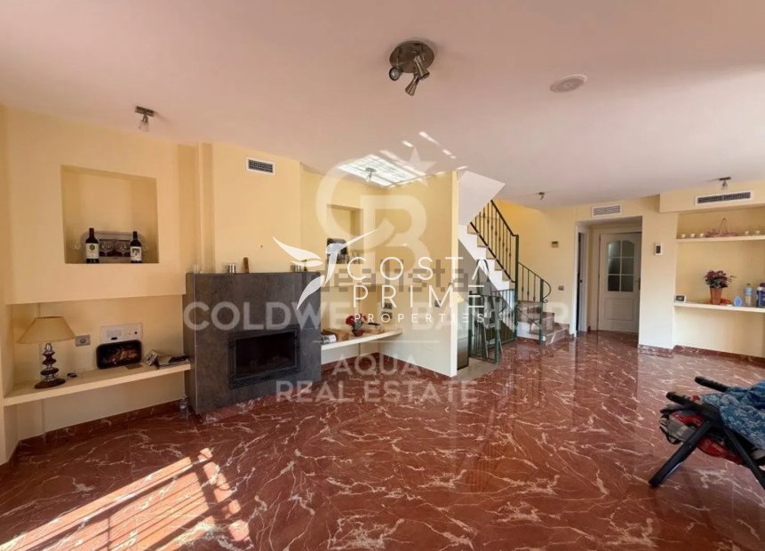 Resale - Villa  - La Nucía