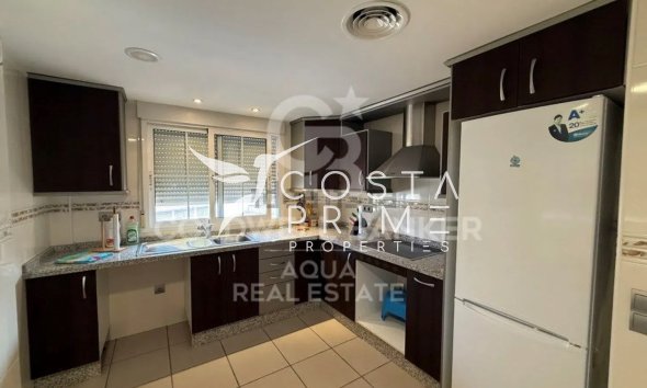 Resale - Villa  - La Nucía