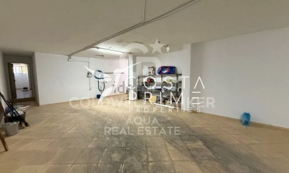 Resale - Villa  - La Nucía