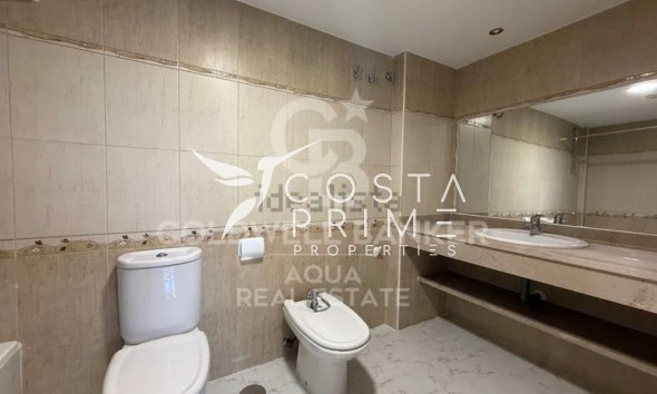 Resale - Villa  - La Nucía