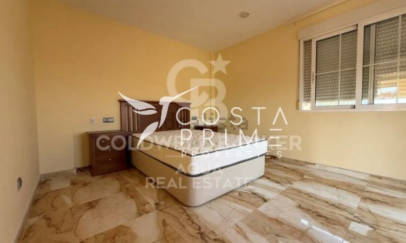 Resale - Villa  - La Nucía