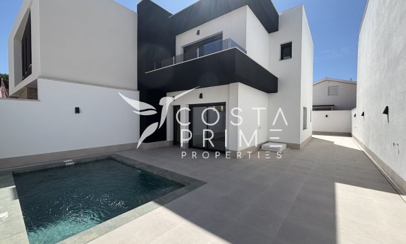 Nowy budynek - Szalet - Heredades