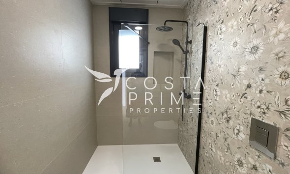 Nowy budynek - Szalet - Heredades