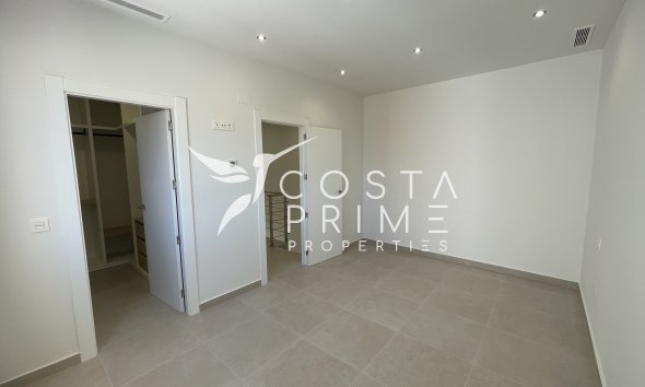 Nowy budynek - Szalet - Heredades