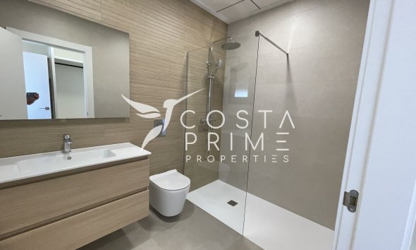 Nowy budynek - Szalet - Heredades