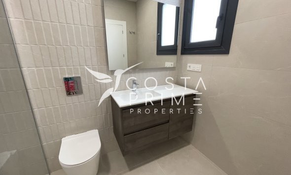 Nowy budynek - Szalet - Heredades