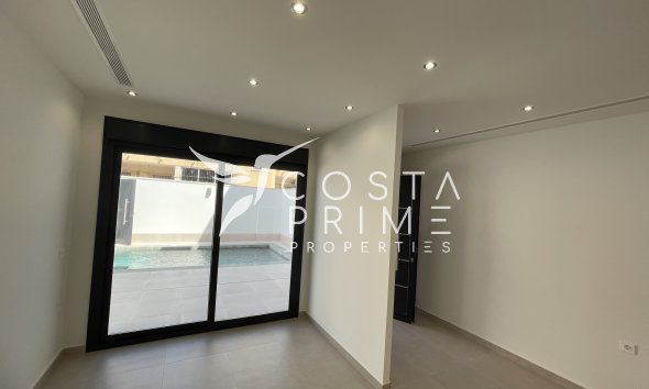 Nowy budynek - Szalet - Heredades