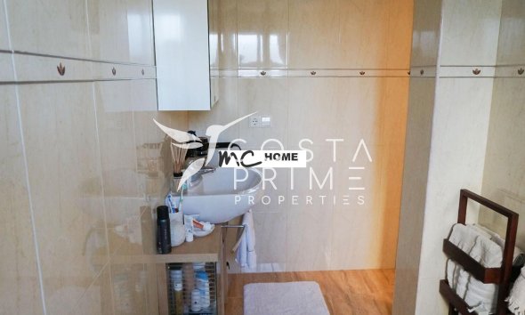 Resale - Apartment / Flat - Altea