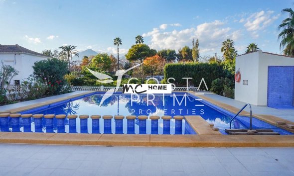 Resale - Apartment / Flat - Altea