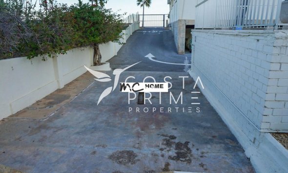 Resale - Apartment / Flat - Altea