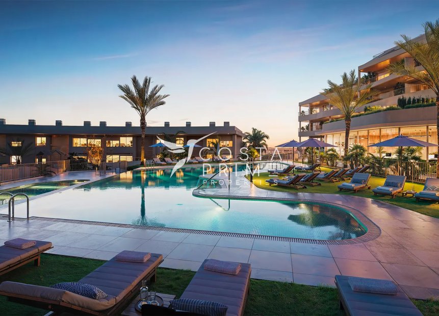 Nowy budynek - Daszek - Fuengirola