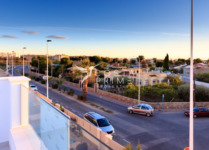 Obra nueva - Chalet / Villa - Pilar de la Horadada