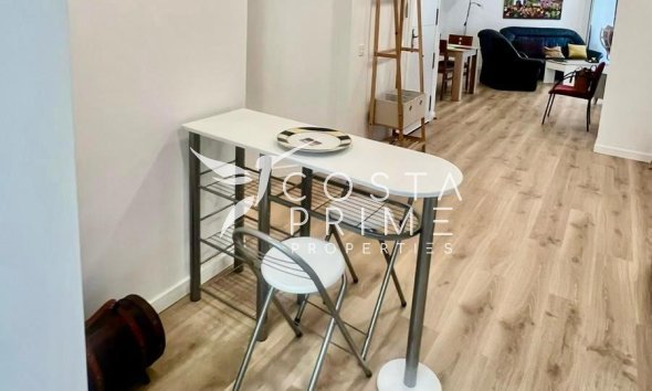 Resale - Apartment / Flat - Benidorm