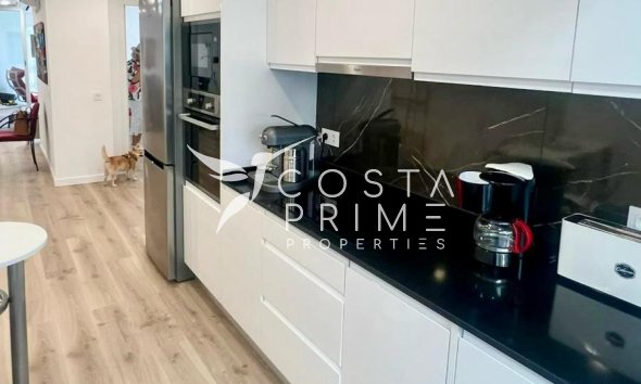 Resale - Apartment / Flat - Benidorm