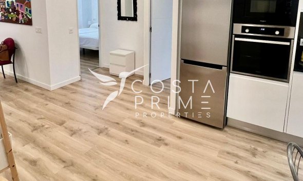 Resale - Apartment / Flat - Benidorm