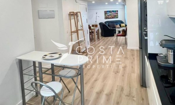 Resale - Apartment / Flat - Benidorm