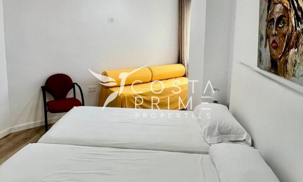 Resale - Apartment / Flat - Benidorm