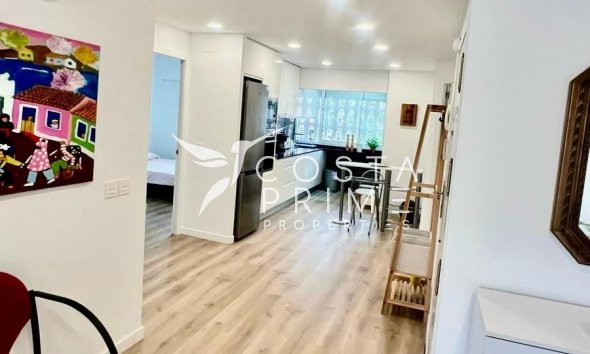 Resale - Apartment / Flat - Benidorm