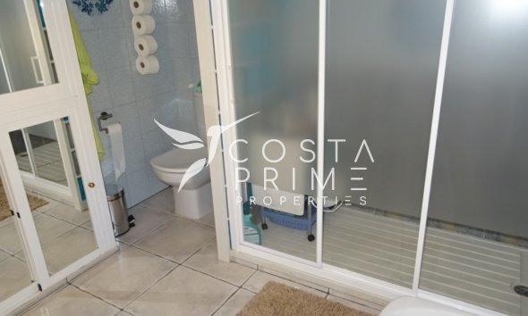 Resale - Villa  - Benidorm