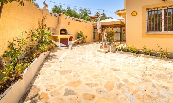 Újraértékesítés - Városháza / Semi - Albir