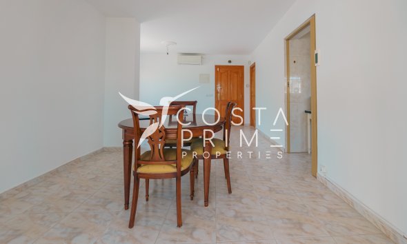 Újraértékesítés - Városháza / Semi - Albir