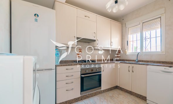 Újraértékesítés - Városháza / Semi - Albir