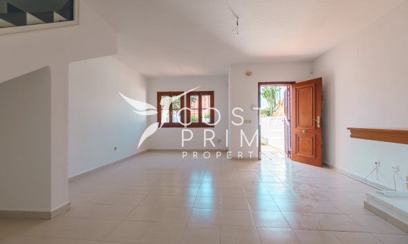 Odsprzedaż - Kamienica / bliźniak - Albir