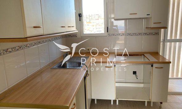 Resale - Apartment / Flat - Benidorm