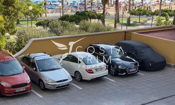 Resale - Apartment / Flat - Benidorm