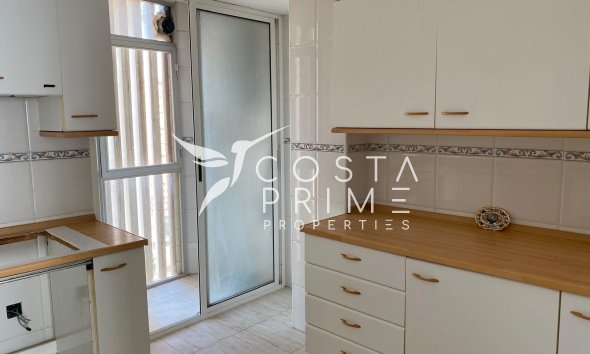 Resale - Apartment / Flat - Benidorm