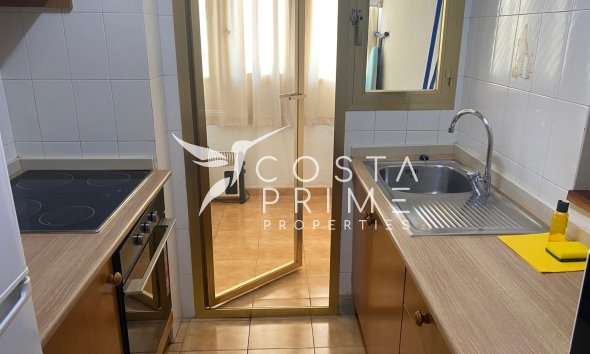 Resale - Apartment / Flat - Benidorm