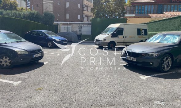 Resale - Apartment / Flat - Benidorm