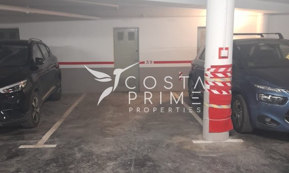 Resale - Apartment / Flat - Benidorm