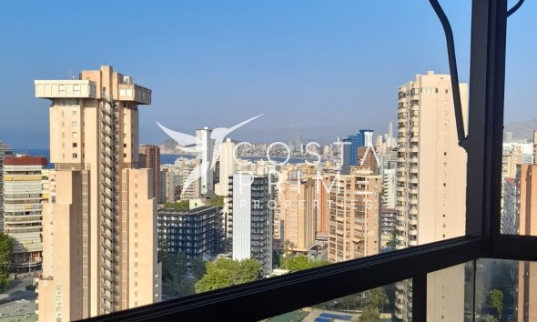 Resale - Apartment / Flat - Benidorm