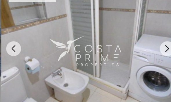 Resale - Apartment / Flat - Benidorm