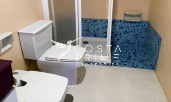 Resale - Apartment / Flat - Benidorm